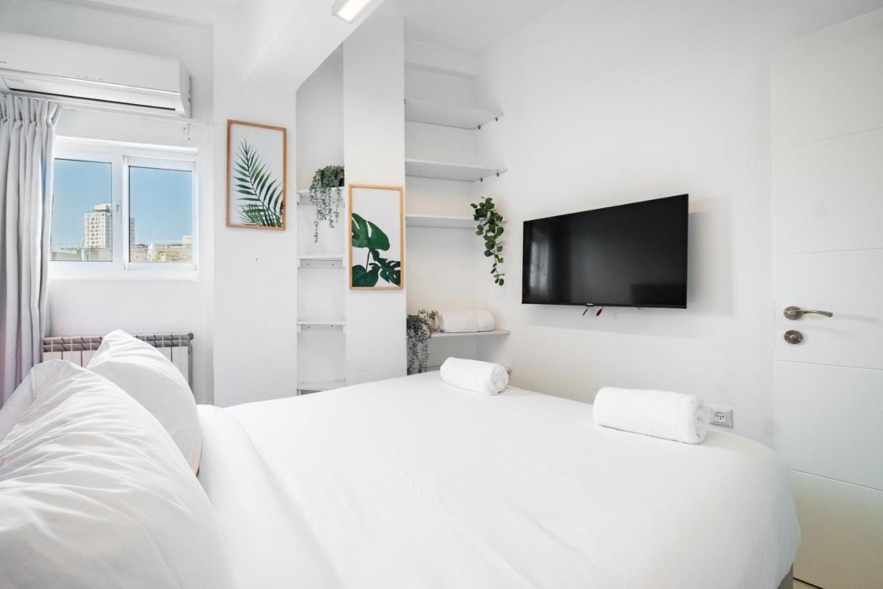 Modern Bright, Near Mahane Yehuda Market, Balcony Jerusalem Exterior photo